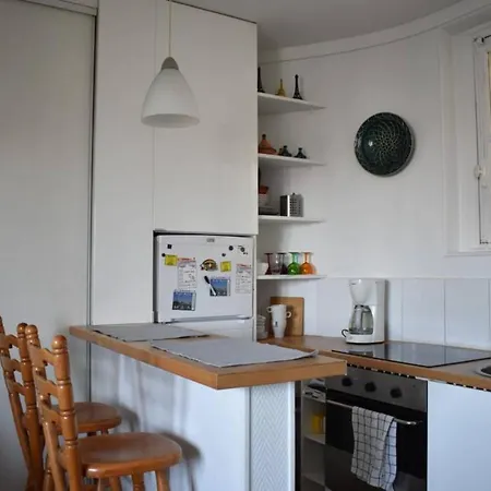 1 Bedroom With Amazing Views In Apartment