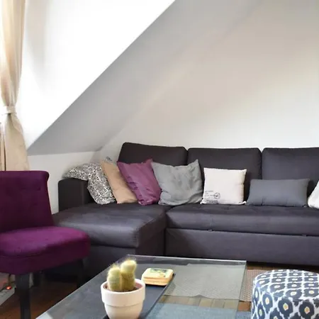 1 Bedroom With Amazing Views In Paris